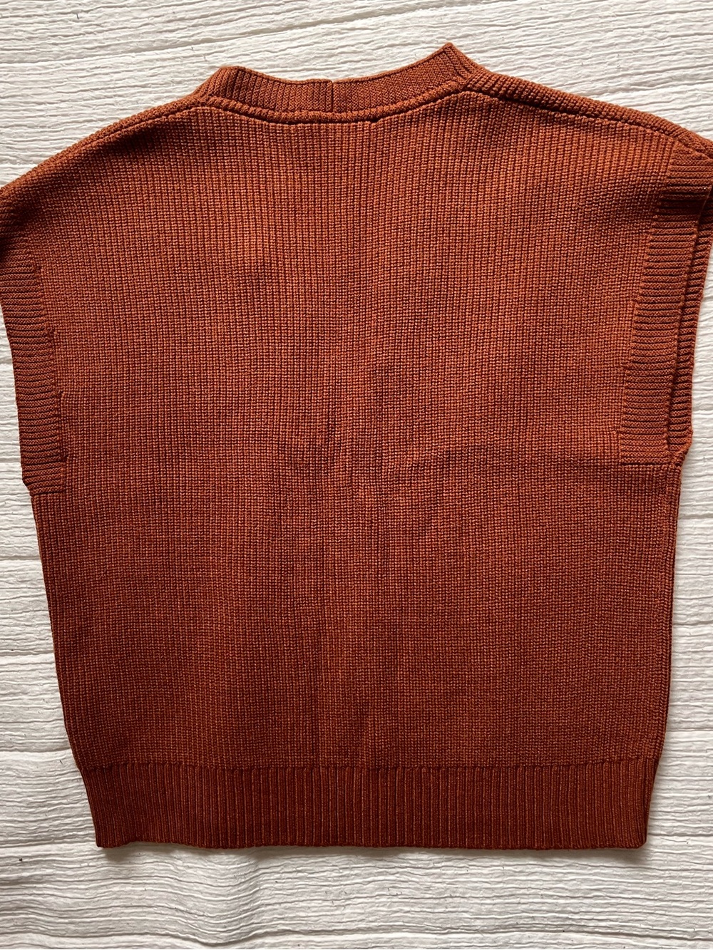 Simons Rust-Brown Ribbed Button-Up Sweater Vest - Picture 4 of 6